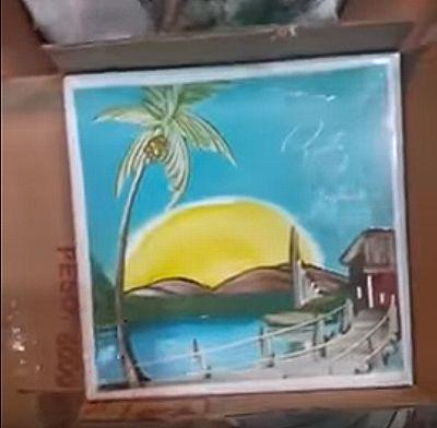 Boy_Paints_Art_on_Ceramic_Tile.jpg