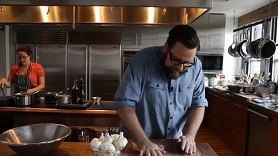 How_to_Peel_Garlic.jpg