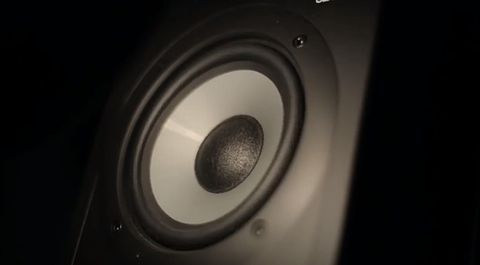 Weird_Speaker_Effect.jpg