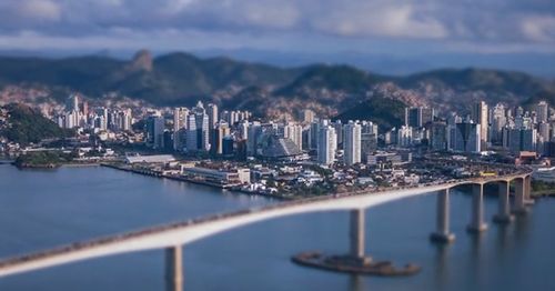 Pequena_Grande_Vitoria.jpg