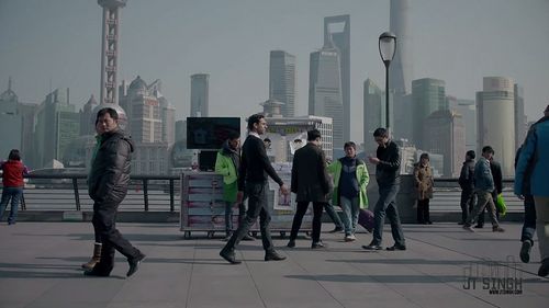 Walk_in_Shanghai.jpg