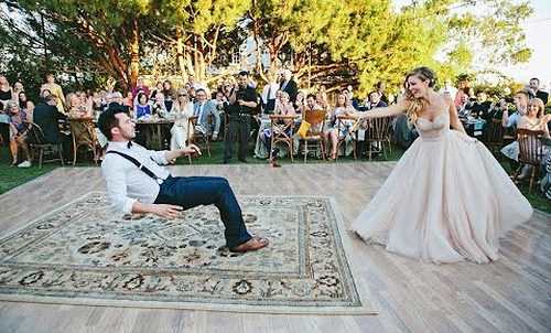 Bride_puts_a_spell_on_her_magician_groom.png