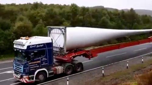 200foot_truck.jpg