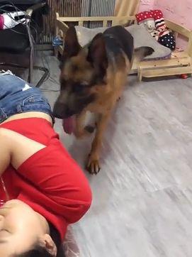 she_aint_heavy.jpg