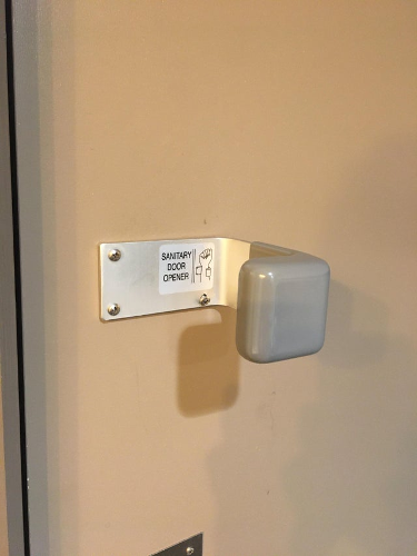 sanitary_door.png