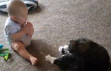 baby_lick_him_toes.jpg