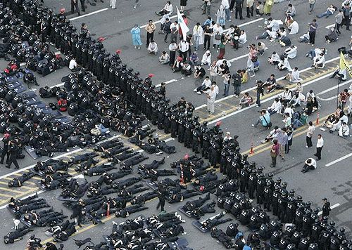 behind_police.jpg