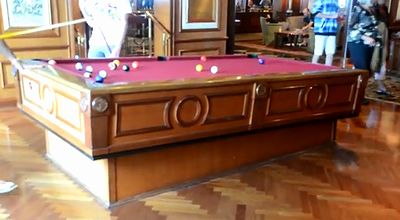 self-leveling_pool_table.jpg